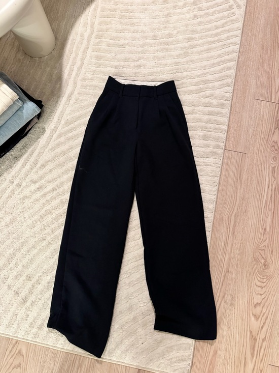 Wilfred Pants - Aritzia Black Effortless Pants